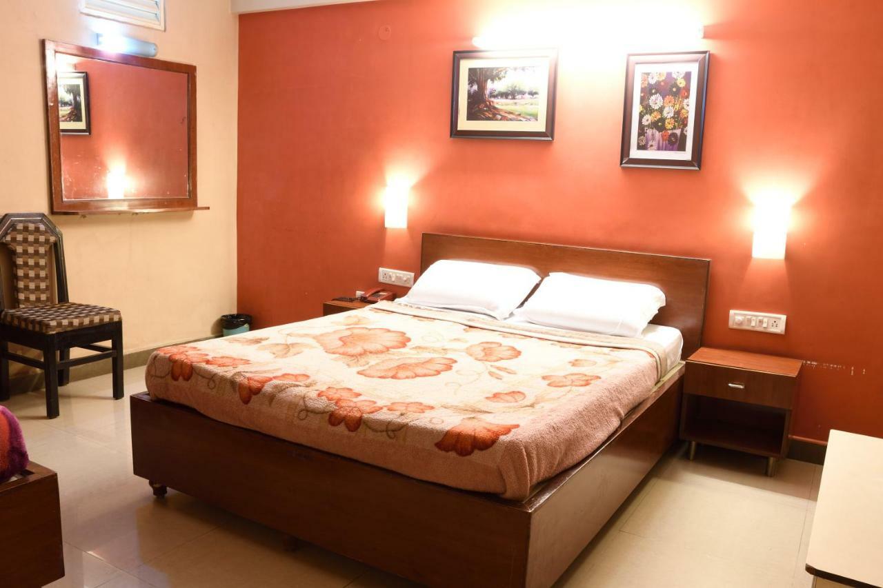 Hotel Ganesh Palace Mysore Εξωτερικό φωτογραφία