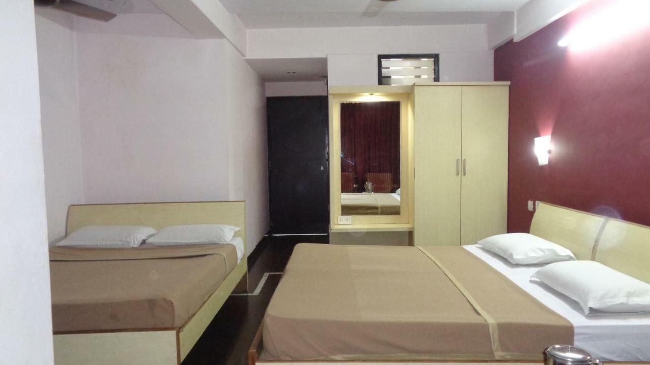Hotel Ganesh Palace Mysore Εξωτερικό φωτογραφία